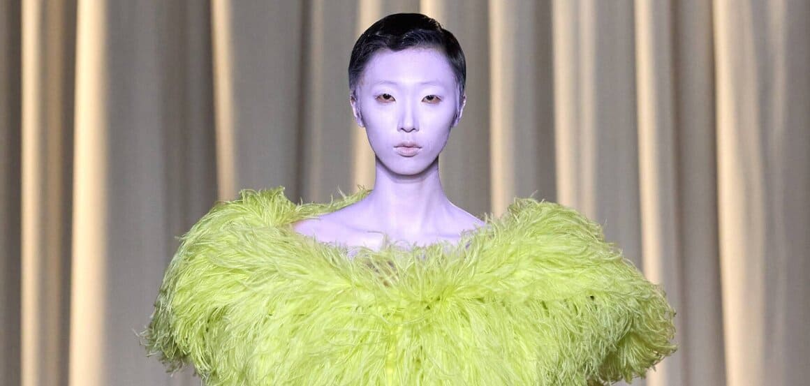 GiAMBATTiSTA VALLi 24SSPVCA211008BOUM015 関税送料込 Giambattista Valli Haute Couture 24 show - YouTube